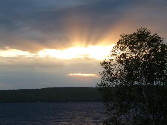 Lumiere au dessus du lac canada cath